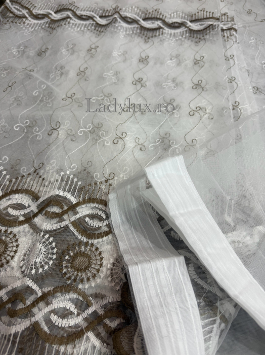 Perdea din Tull cu Model – 4 m x 2.8 m, Cusută cu Tiv și Rejansă de 6 cm - Broderie Maro C1584 [3]