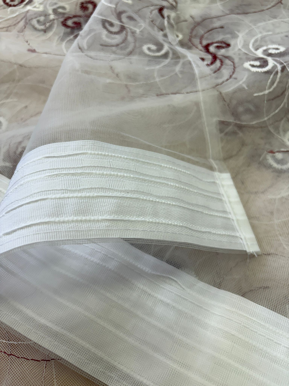 Perdea din tulle Alb+Bordo , Model Egipt  4M x 2.5h [4]