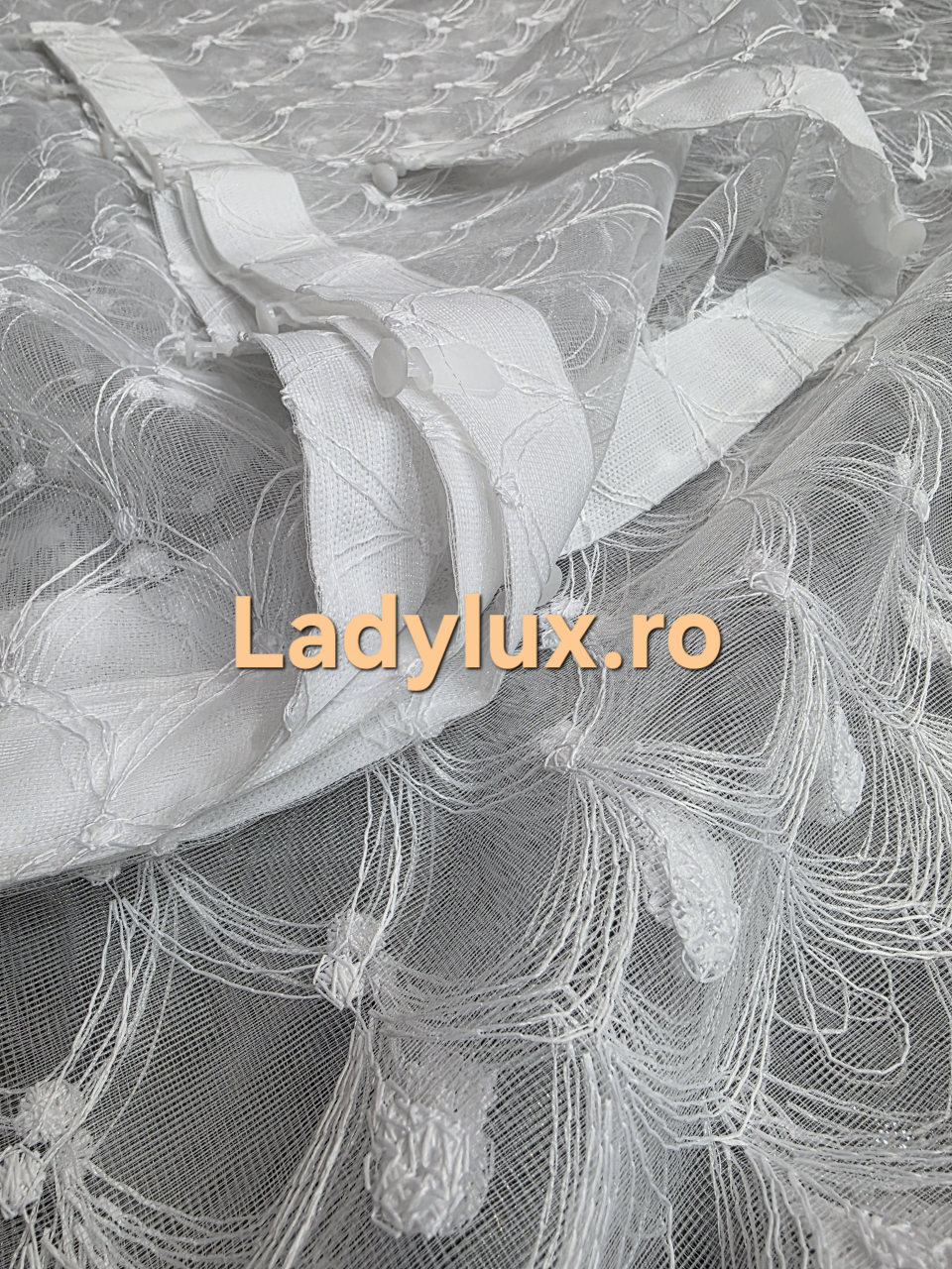 Perdea din tulle cu broderie Alb 3M x 2.5h - Model Paun Alb [3]