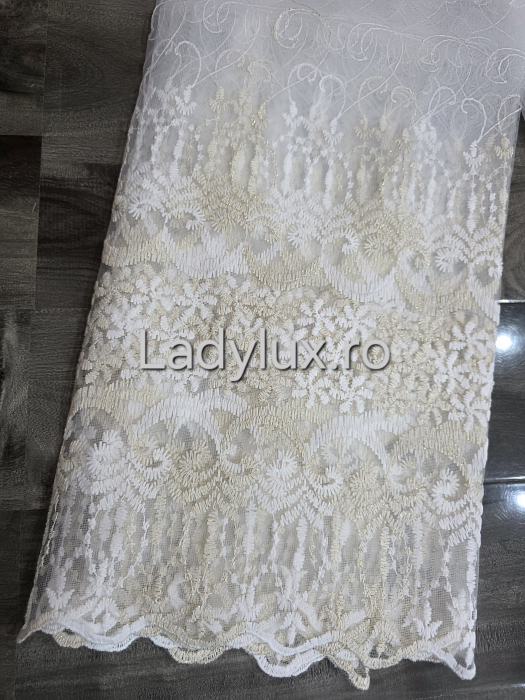 Perdea din tulle cu broderie Alb+bej model floral, gata făcută cu tiv și rejansă C1458 [1]