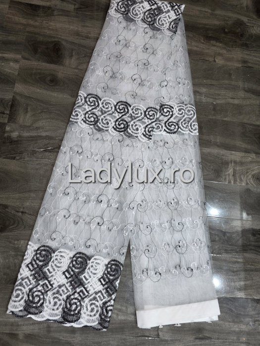 Perdea din tulle cu broderie Neagra model Vrs model floral, gata făcută cu tiv și rejansă C1459 [2]