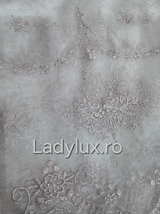 Perdea din tulle cu broderie Roz pudra model floral , gata făcută cu tiv și rejansă C1463 [2]