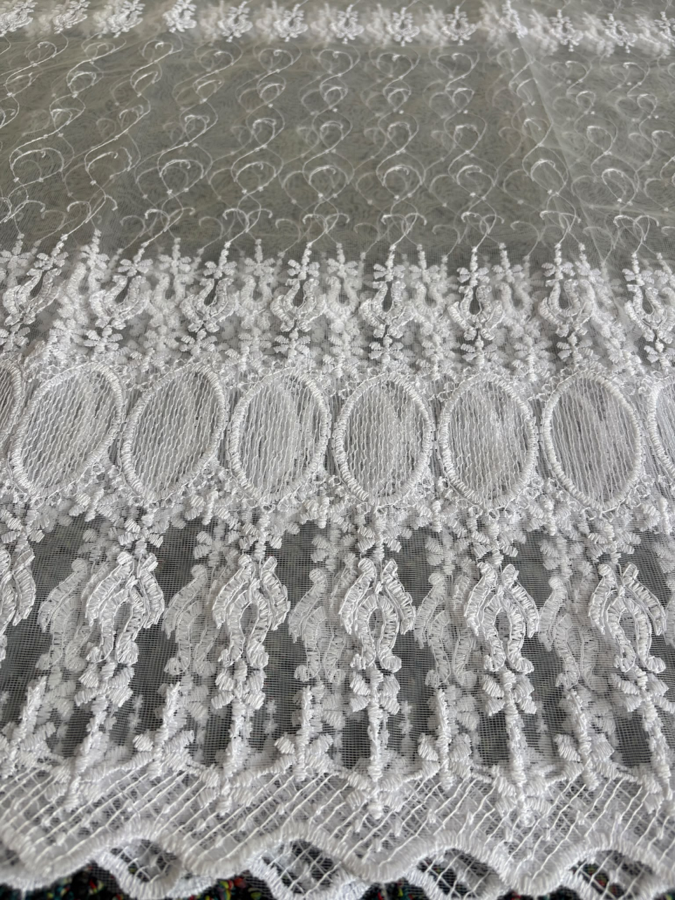 Perdea din tulle cu broderie Alba, Model Oglinda 4M x 2.5h [2]