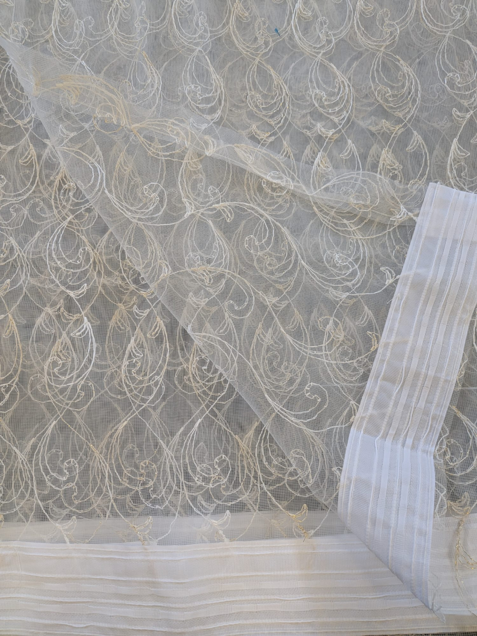 Perdea din Tulle cu Broderie Crem  - Model Vaza - 4 M x 2.5 h [2]