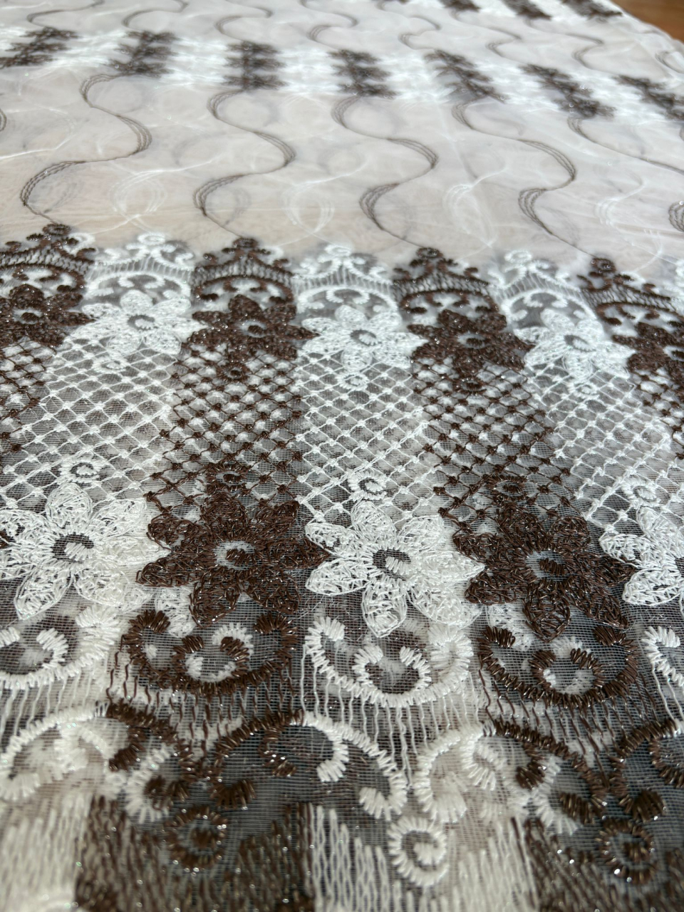 Perdea din tulle cu broderie Maro+alb, Model  Imperial Floral  4M x 2.5h [2]