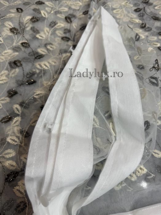 Perdea din tulle cu broderie Brawn+bej cu insertii aurii, model frunze, gata făcută cu tiv și rejansă C1592 [3]