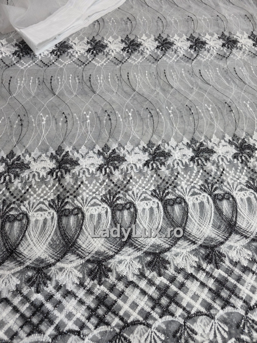 Perdea Tulle cu Broderie Alb+Negru, Model Paun 3M x 2.5h Cu Tiv si Rejansa [2]