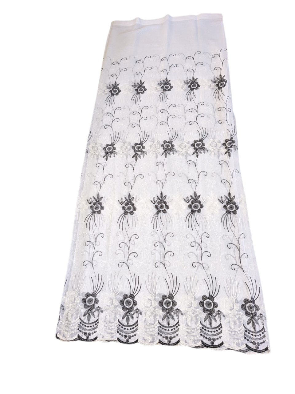 Perdea IN cu Broderie Alba+ Negru  MODEL YASMIN - 4M x 2.6 h Cu Tiv si Rejansa [3]