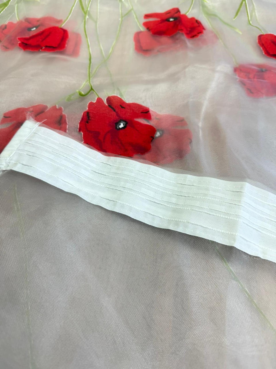 Perdea Organza Imprimata - Model Maci Rosii - 4M x 2.7h Cu Tiv si Rejansa [2]
