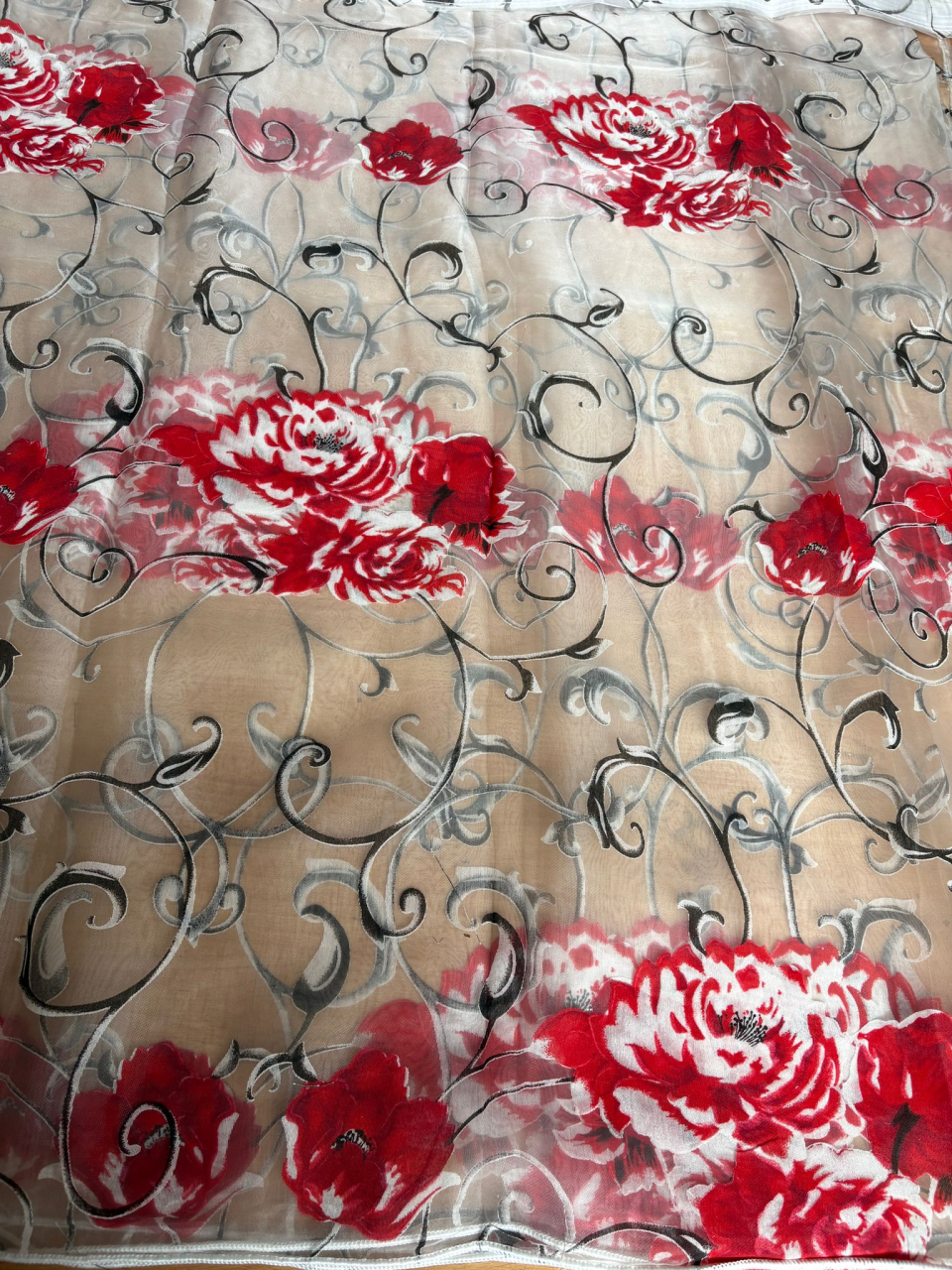 Perdea Organza Imprimata - Model Flori Rosii Bobocii  - 4M x 2.7h Cu Tiv si Rejansa [3]