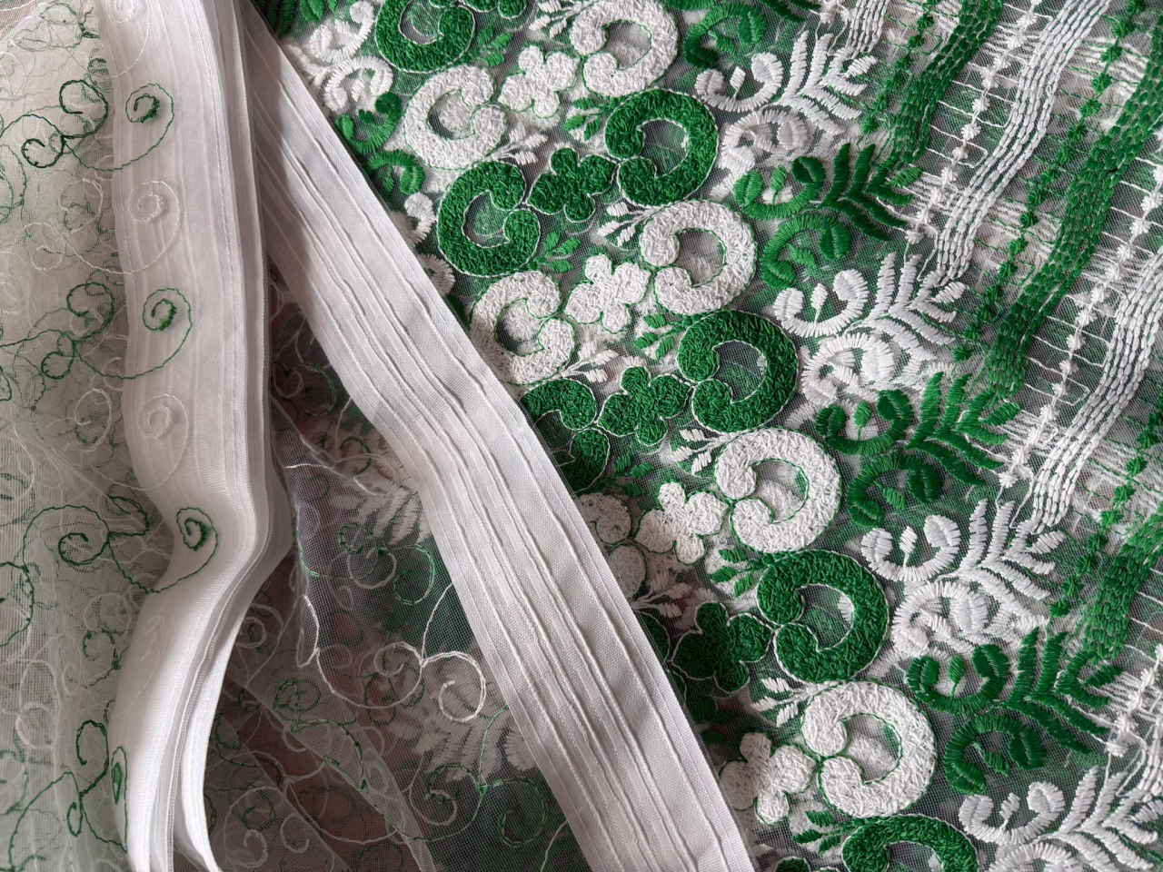Perdea Tulle  Alba+Verde Model Cerc cu Tiv si Rejansa  4M x 2.5h [2]