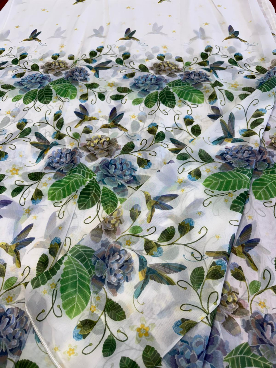 Perdea Inisor Imprimat Model Colibri  - Cu Tiv si Rejansa  4M x 2.7h [3]