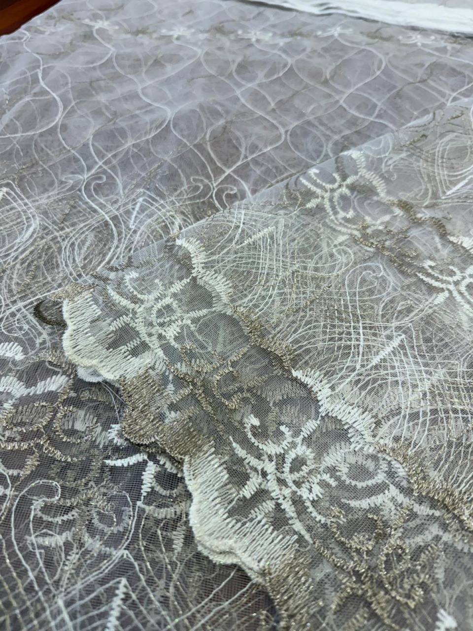 Perdea Tulle Broderie Alb+Capucino - Cu Tiv si Rejansa Model Ancora 4M x 2.5h [3]