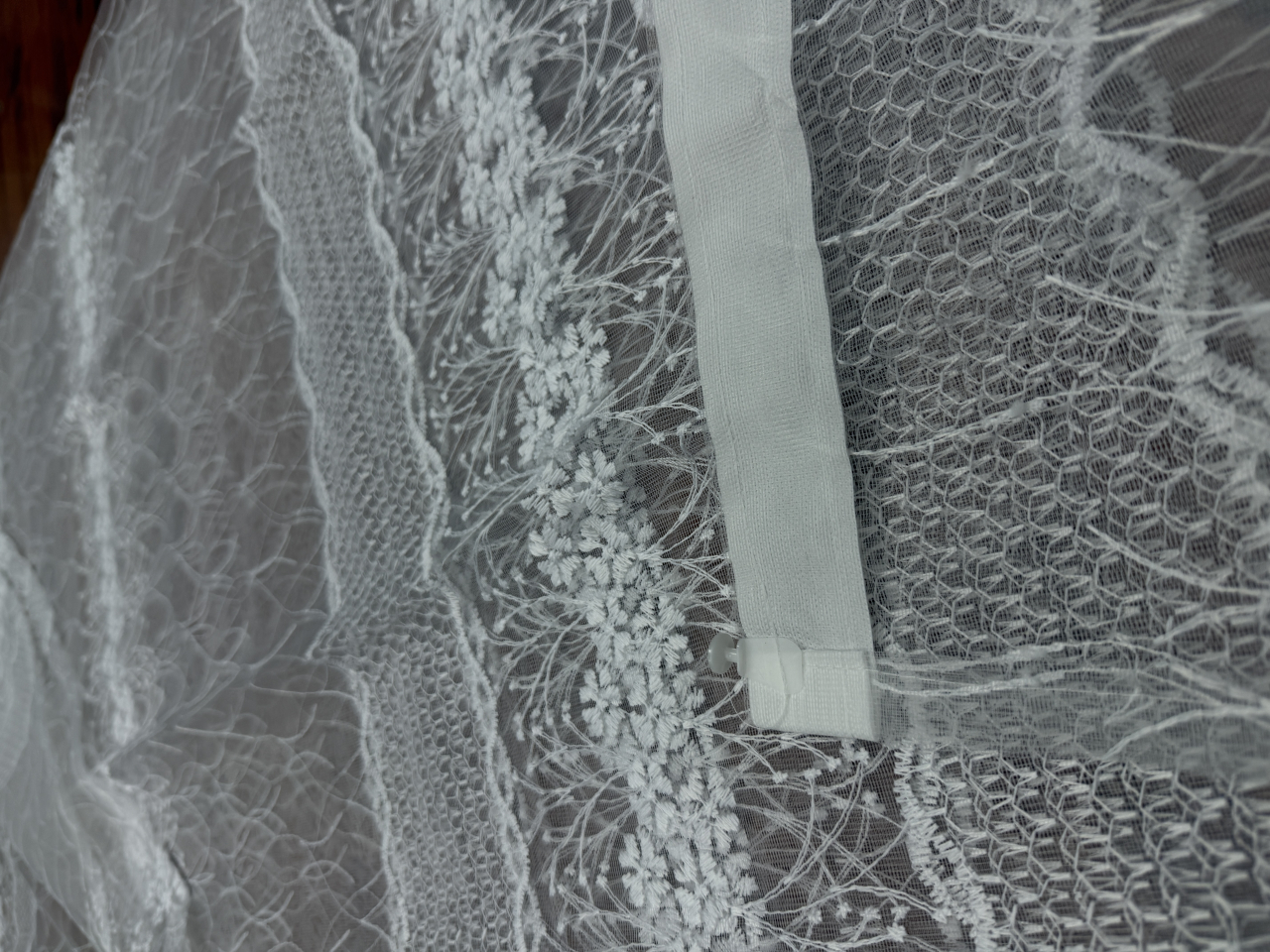 Perdea Tulle Broderie Alb Model Fagure Alb -  Cu Tiv si Rejansa - 3M x 2,5h [3]