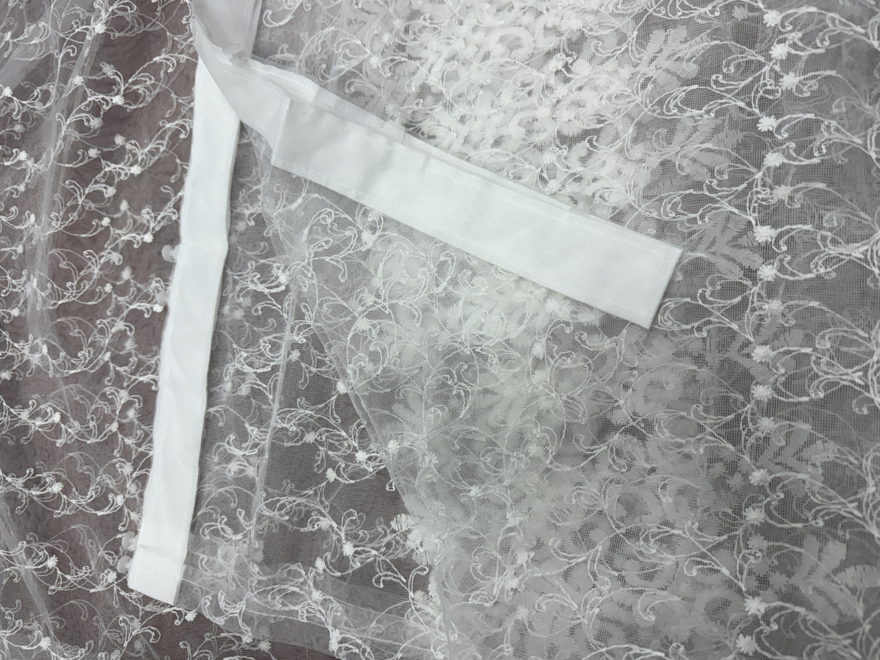 Perdea Tulle Broderie Alb Model Baroc Mic -  Cu Tiv si Rejansa - 3M x 2,5h [3]