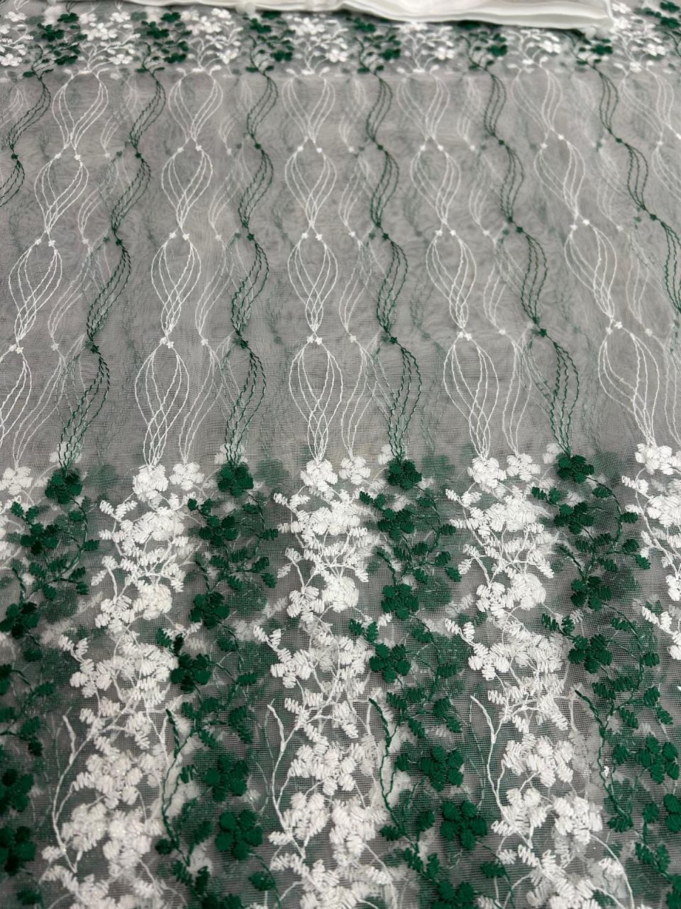 Perdea Tulle cu Broderie Alb+Verde Model Spiraflora  - Cu Tiv si Rejansa - 3M x 2.5 h [3]