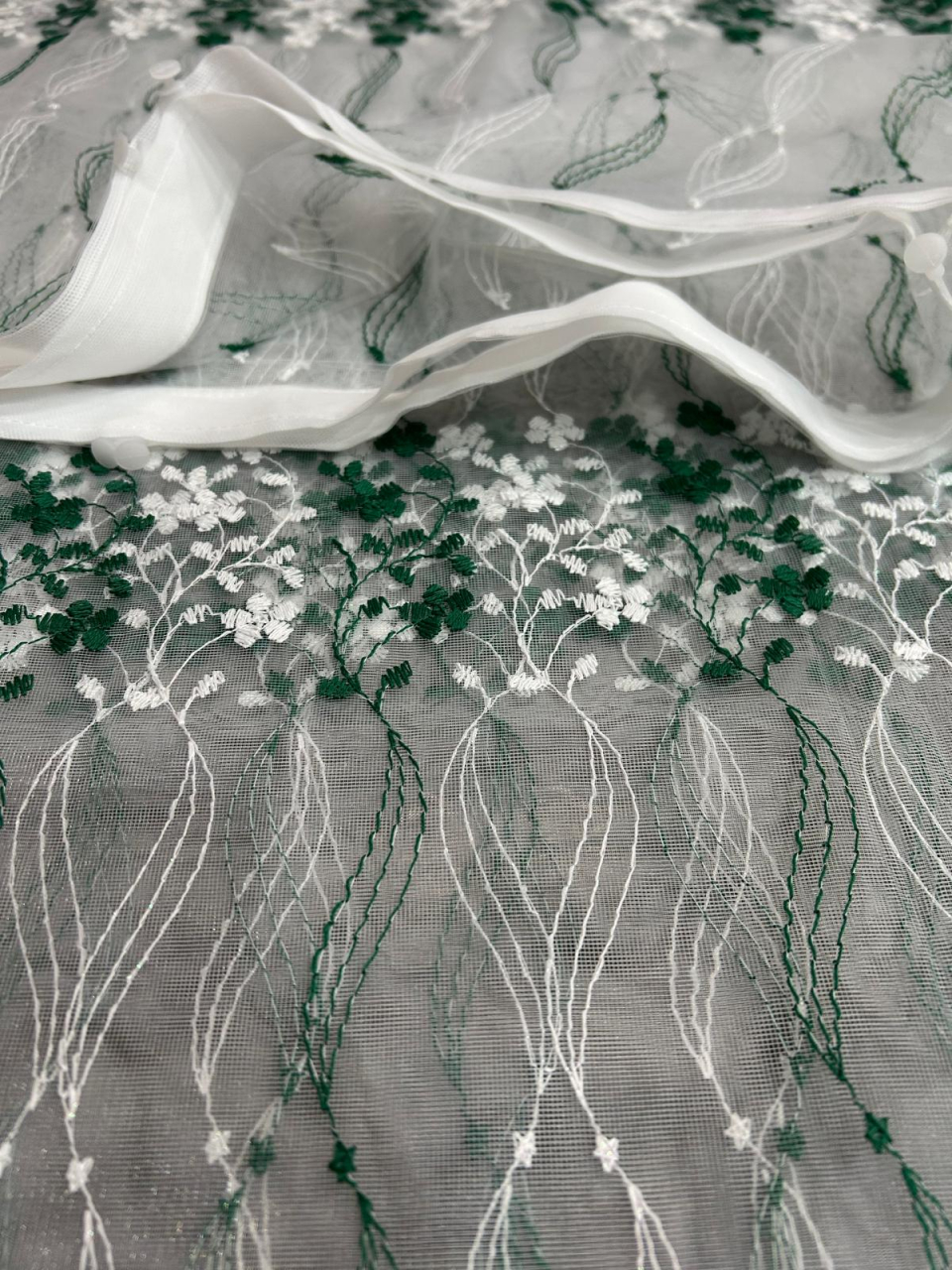 Perdea Tulle cu Broderie Alb+Verde Model Spiraflora  - Cu Tiv si Rejansa - 3M x 2.5 h [2]