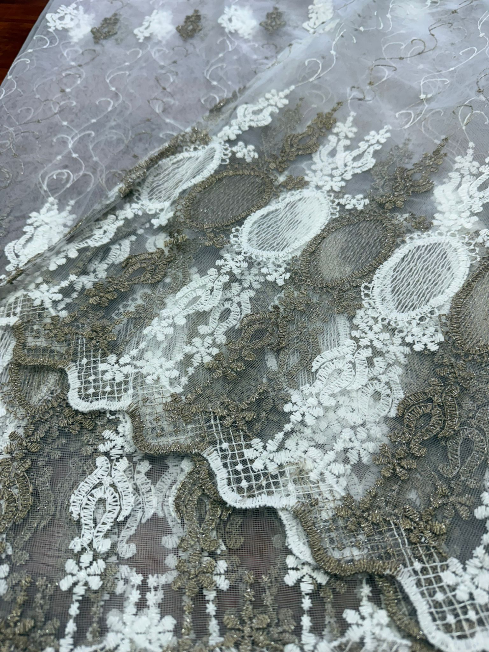 Perdea Tulle cu Broderie Alb+Capucino Model VRS Capucino - Cu Tiv si Rejansa - 3M x 2.5 h [2]