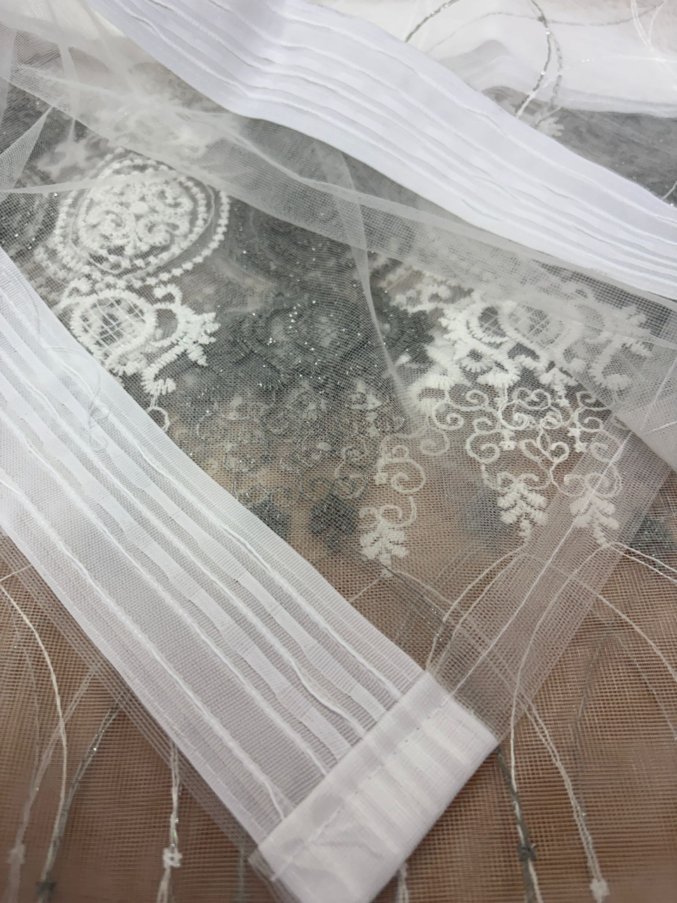 Perdea Tulle cu Broderie Alb+Gri, Model baroc 4M x 2.5h Cu Tiv si Rejansa [4]