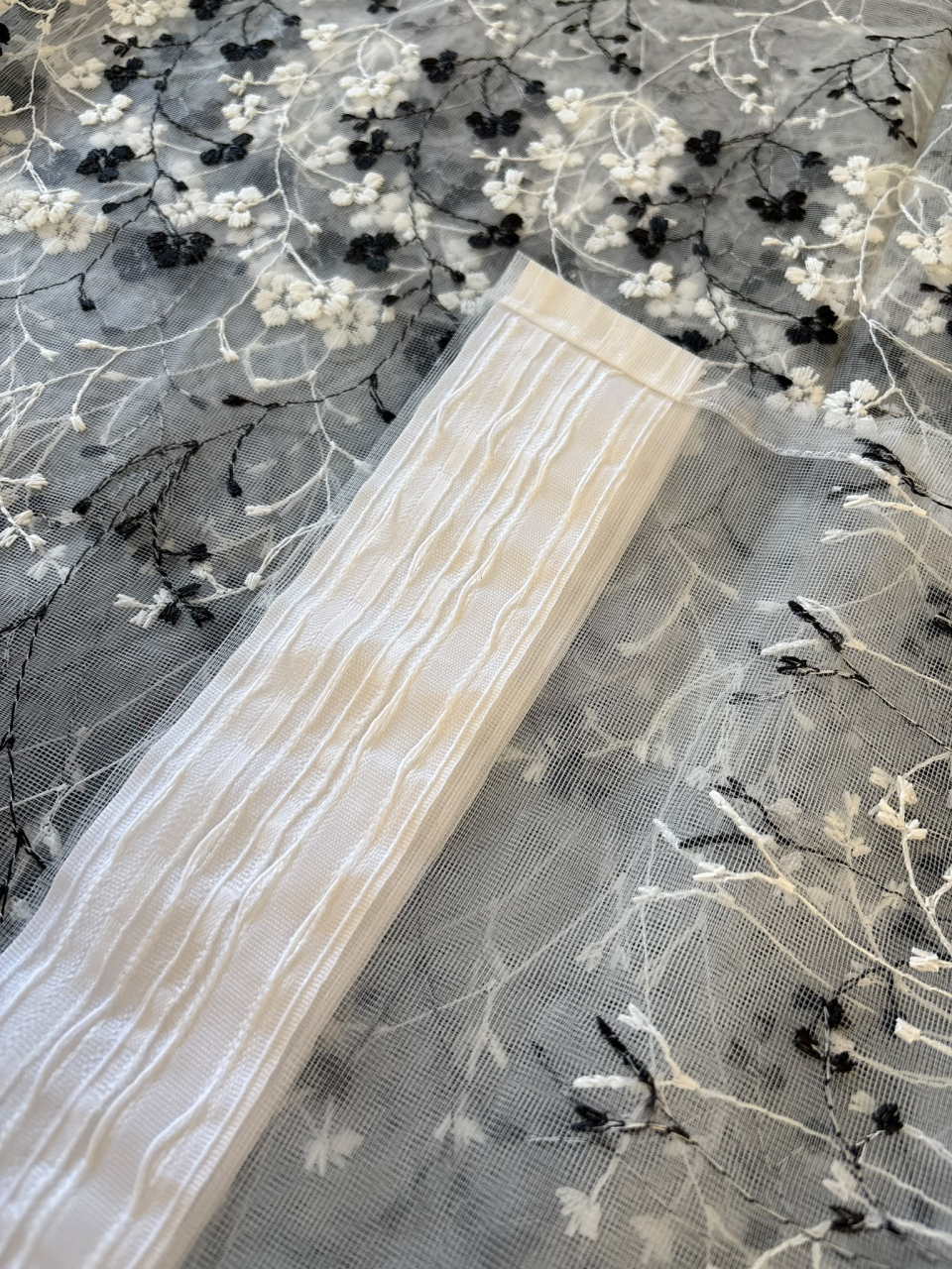 Perdea Tulle cu Broderie Alb+Negru  Model Romanita - Cu Tiv si Rejansa - 3M x 2.5 h [4]