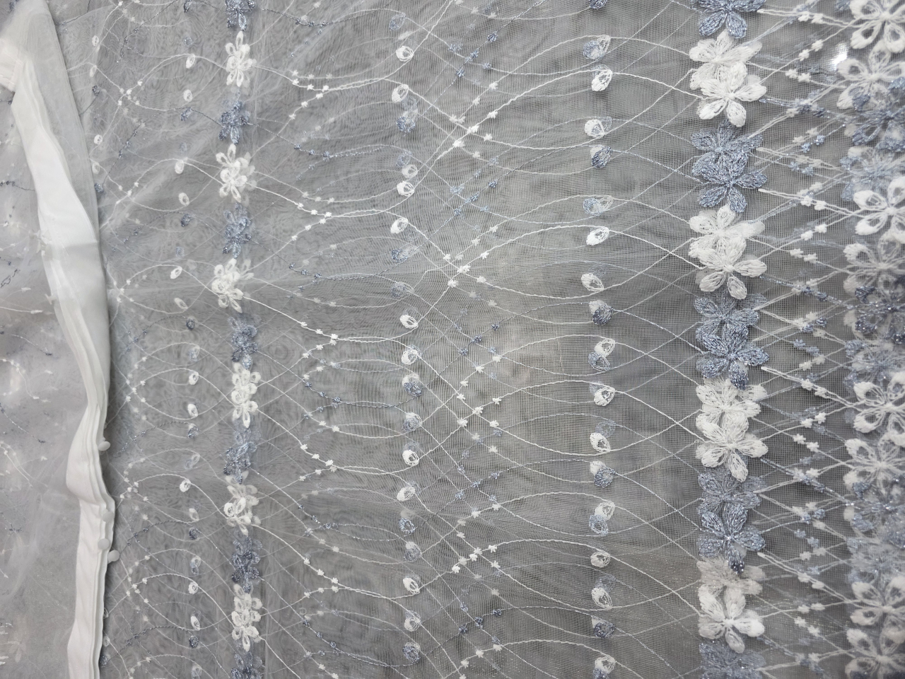Perdea Tulle cu Broderie Alb+Gri Model Narcise - Cu Tiv si Rejansa - 3M x 2.5 h [3]