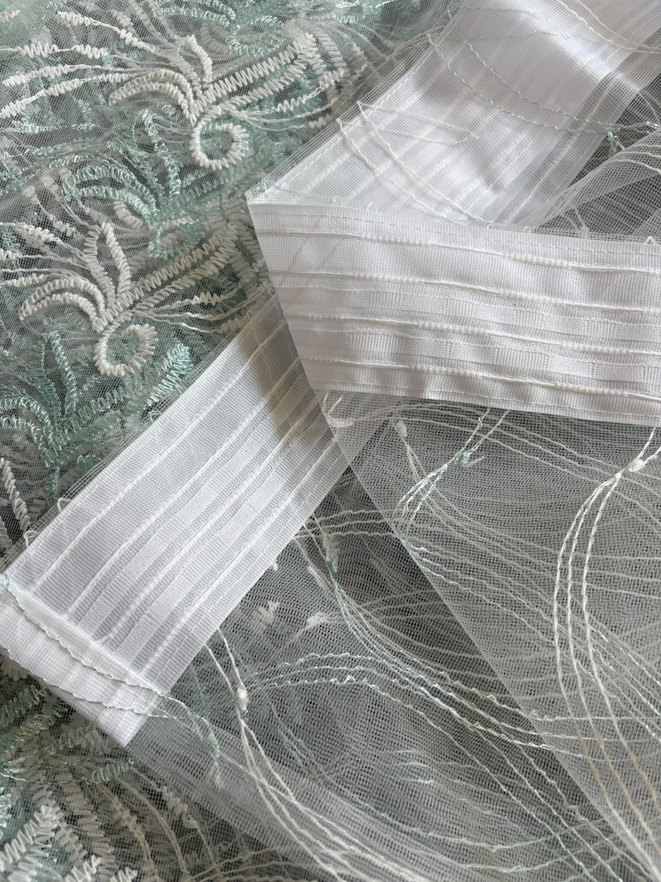 Perdea Tulle cu Broderie Alb+Turcoaz  Model Festiv- 4M x 2.5h Cu Tiv si Rejansa [3]