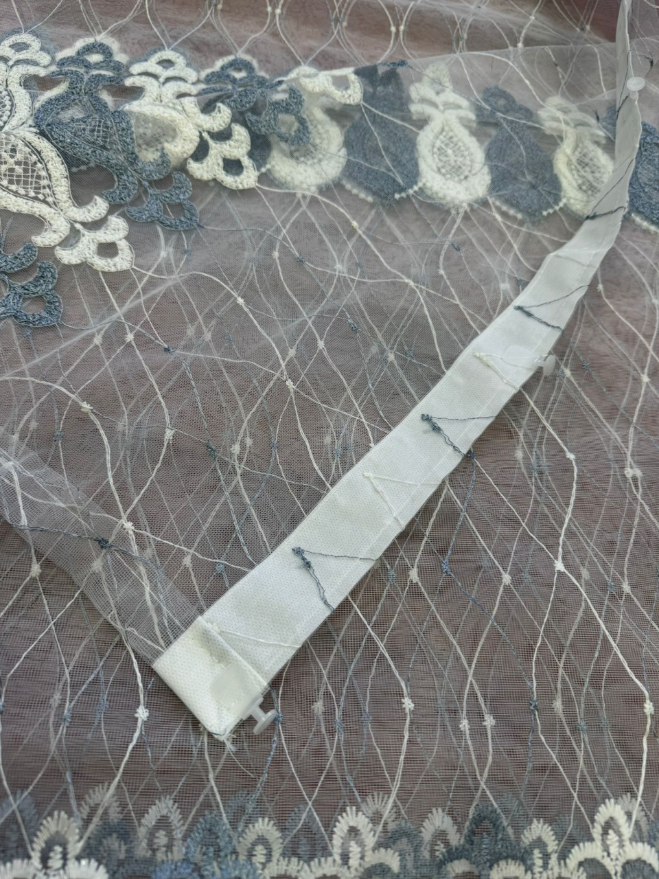 Perdea Tulle cu Broderie Alb+Gri Model Vaza - Cu Tiv si Rejansa - 3M x 2.5 h [3]