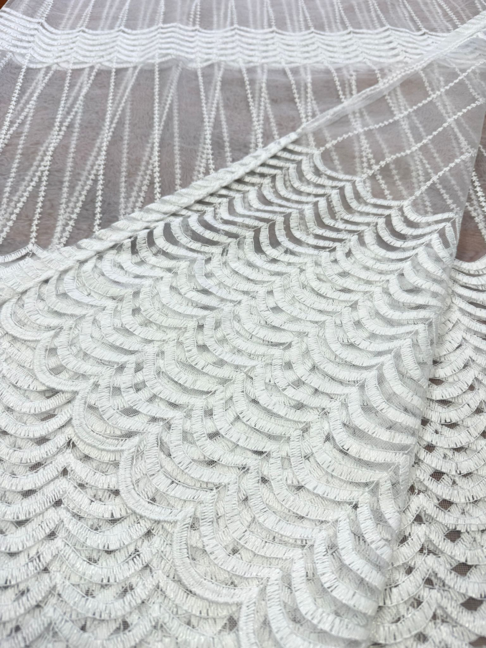 Perdea Tulle cu Broderie Alba Model Valuri - Cu Tiv si Rejansa - 3M x 2.5 h [2]