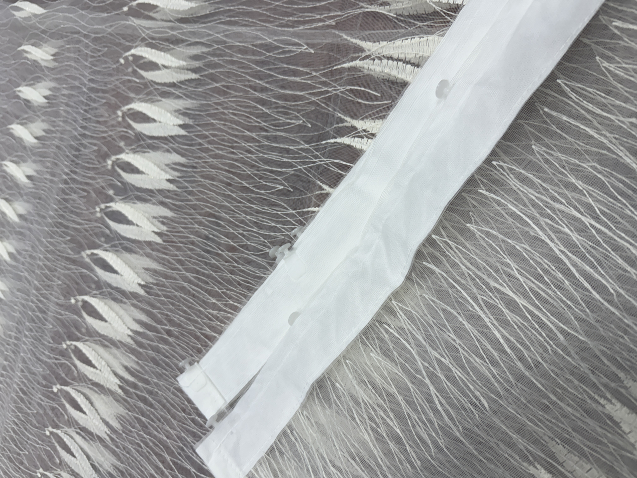 Perdea Tulle cu Broderie Ivoar Model Lale - Cu Tiv si Rejansa - 3M x 2.5 h [3]