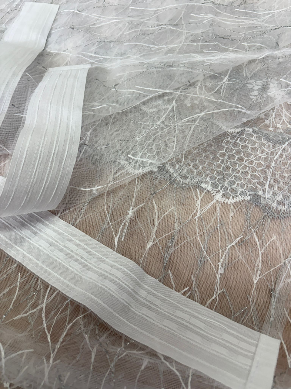 Perdea Tulle cu Broderie  griModel Fagure - gata cusuta cu tiv si rejansa - 4M x 2.5h [4]