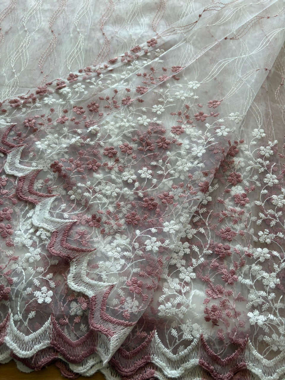Perdea Tulle cu Broderie Roz Model PIN  cu tiv si rejansa - 3M x 2.5h [2]