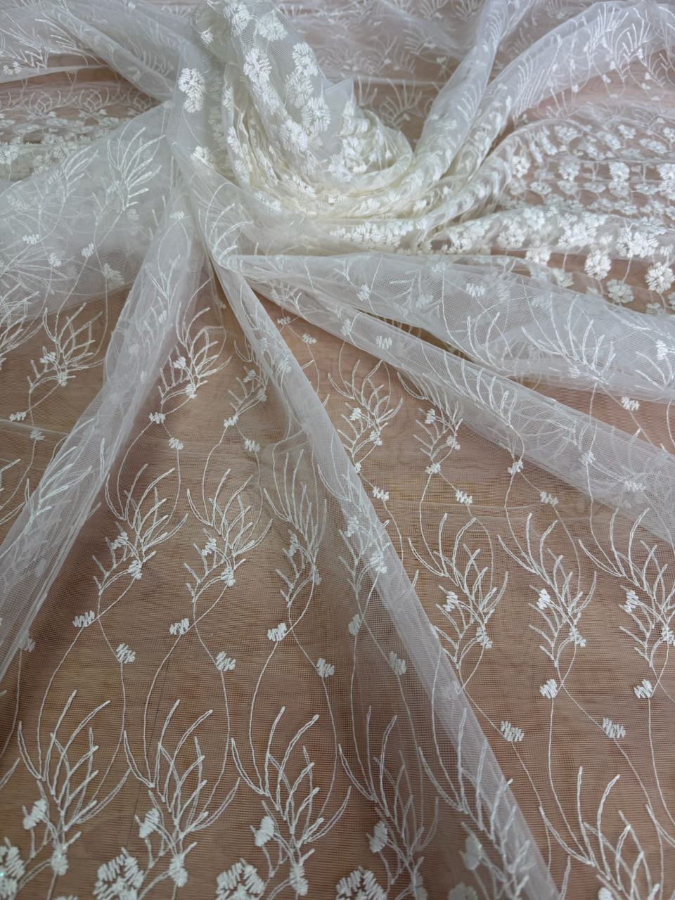 Perdea Tulle Ivoar Broderie Ivoar - Cu Tiv si Rejansa Model Floricele 3M x 2.5h [3]