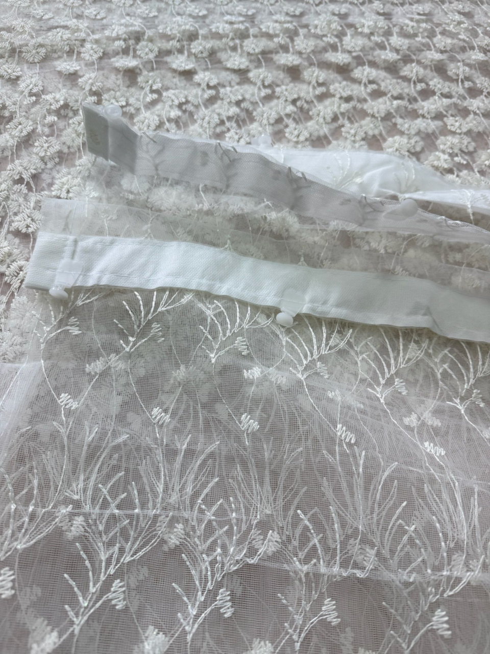 Perdea Tulle Ivoar Broderie Ivoar - Cu Tiv si Rejansa Model Floricele 3M x 2.5h [2]