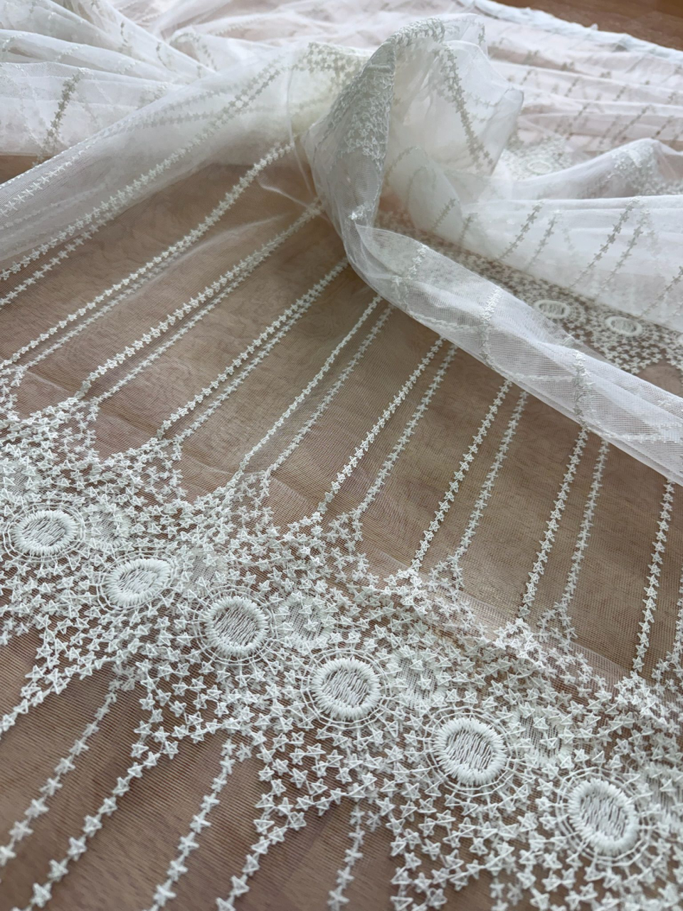 Perdea Tulle Ivoar Broderie Ivoar - Cu Tiv si Rejansa Model Medalion 3M x 2.5h [3]