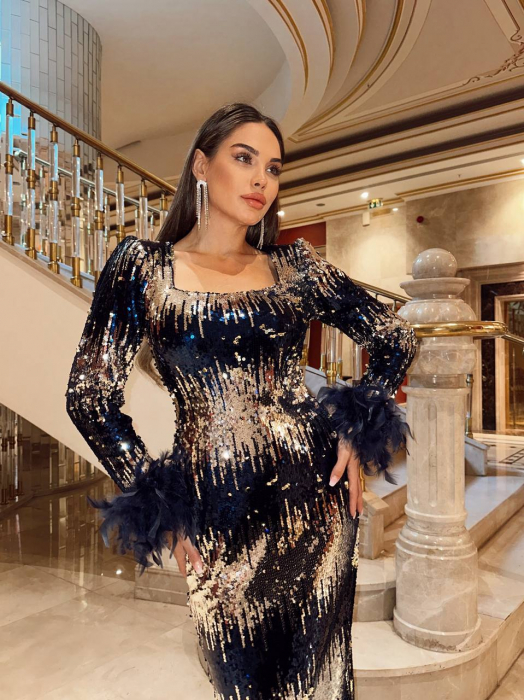 Rochie lunga din paiete Deluxe NepaGvF Bleumarin/Auriu, accesorizata cu pene [2]