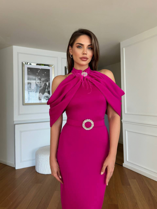 Rochie midi Roz Fucsia elegantă cu capă drapată, accesoriu strălucitor în talie [4]