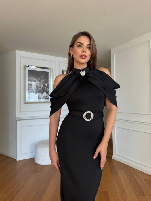 Rochie midi Neagra elegantă cu capă drapată, accesoriu strălucitor în talie [3]