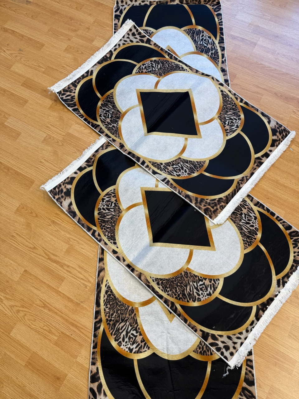 Set 3 traverse SUBTIRI cu antiderapant Model Animal Print - 240 x 70 Cm + 2 buc. 120 x 70 Cm [3]
