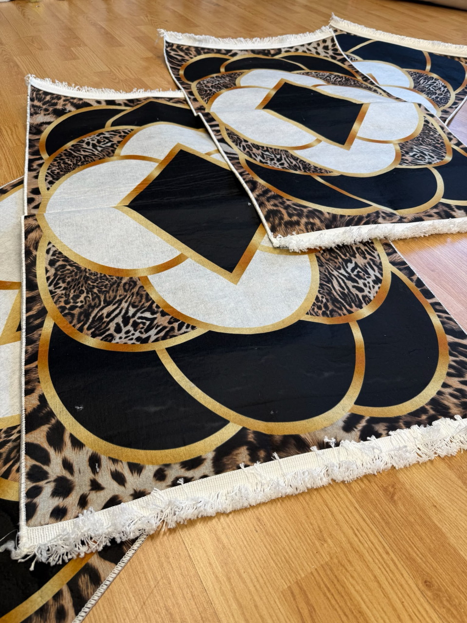 Set 3 traverse SUBTIRI cu antiderapant Model Animal Print - 240 x 70 Cm + 2 buc. 120 x 70 Cm [2]