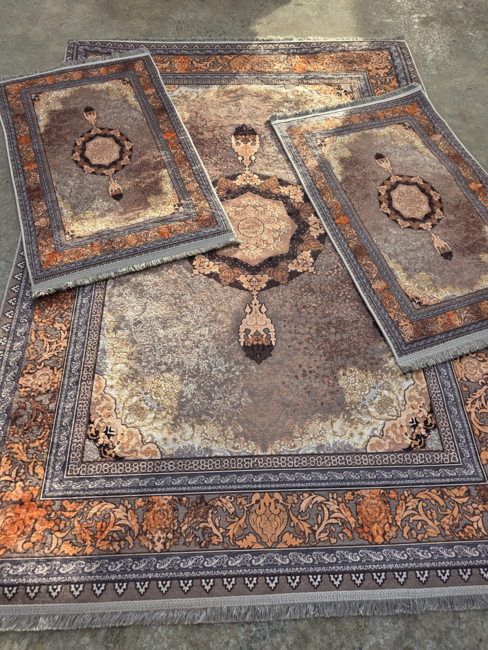 Set Covoare 3D Antiderapante SUBTIRI - 1 covor mare(140X200CM) + 2 pui(60X100) [2]