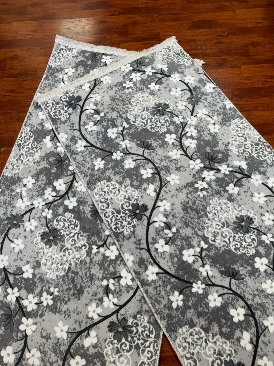 Set Doua Traverse Antiderapante Model Floral Gri 75x140 cm [2]