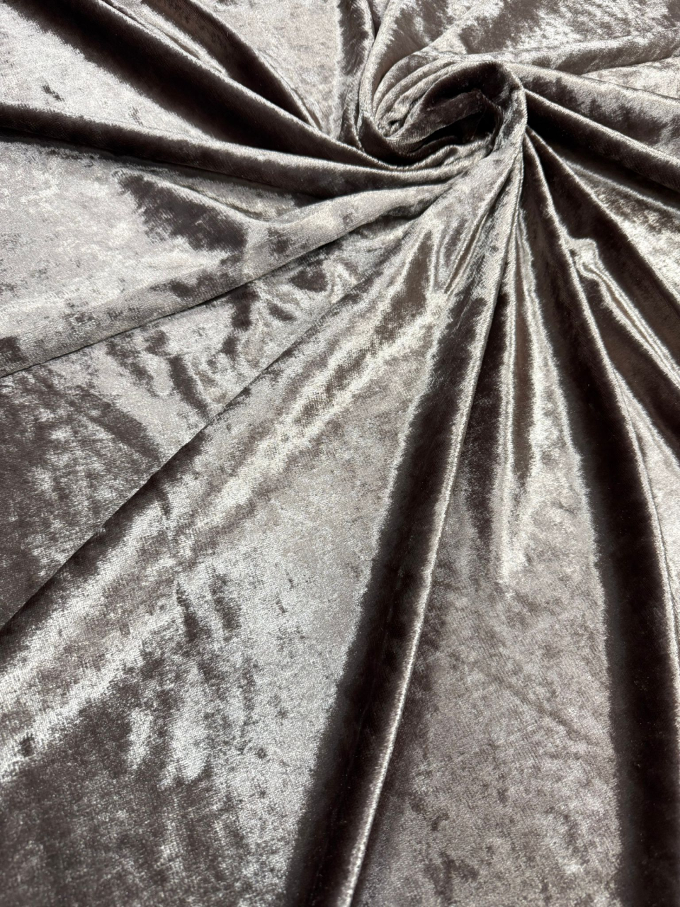 Set Draperii Catifea Capucino Lucios  -3M x 2.5 Gata Cusute cu Tiv și Rejansă [2]