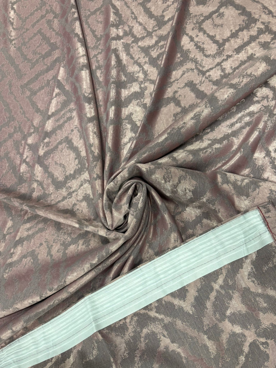 Set Draperii Maro Gata Cusute cu Tiv si Rejansă, 3M x 2.7 h Model Labirint [3]