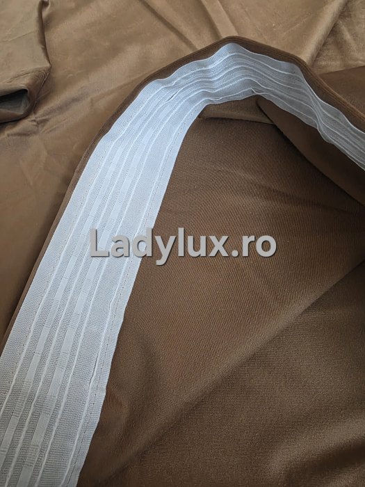 Set Draperii Catifea Simpla -3M x 2.5 Gata Cusute cu Tiv și Rejansă - Capucino [3]