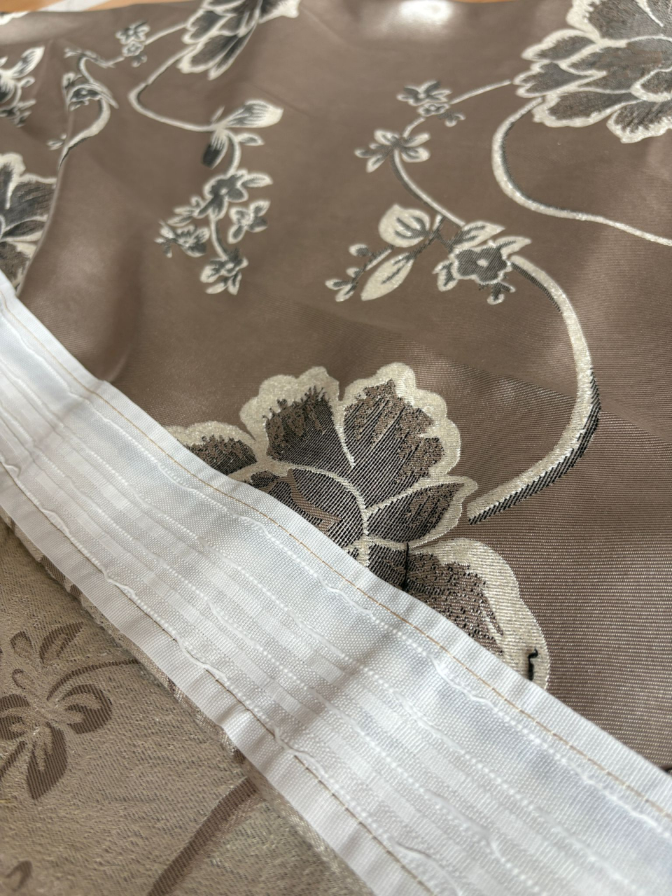 Set Draperii Crem Gata Cusute cu Tiv si Rejansă, 3M x2.7h - Model Bujor [4]