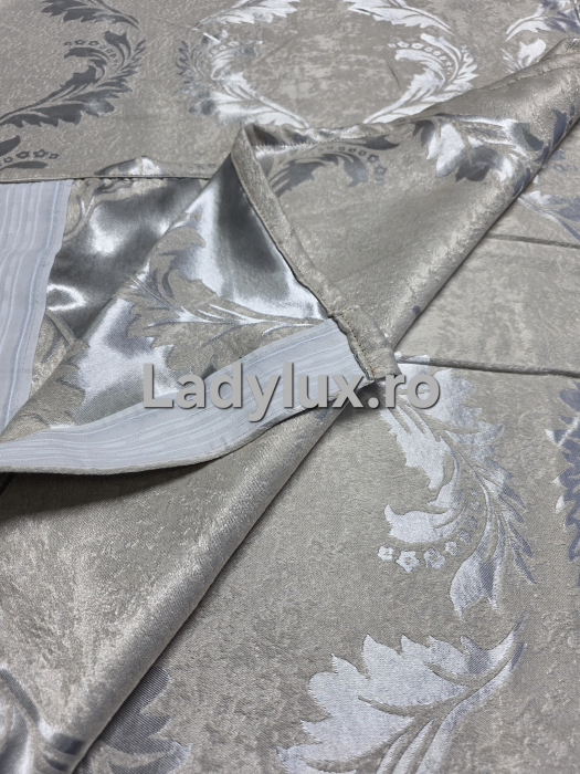 Set Draperii Gata Cusute cu Tiv si Rejansă, 3M –  Model Baroc Silver Blackout [3]