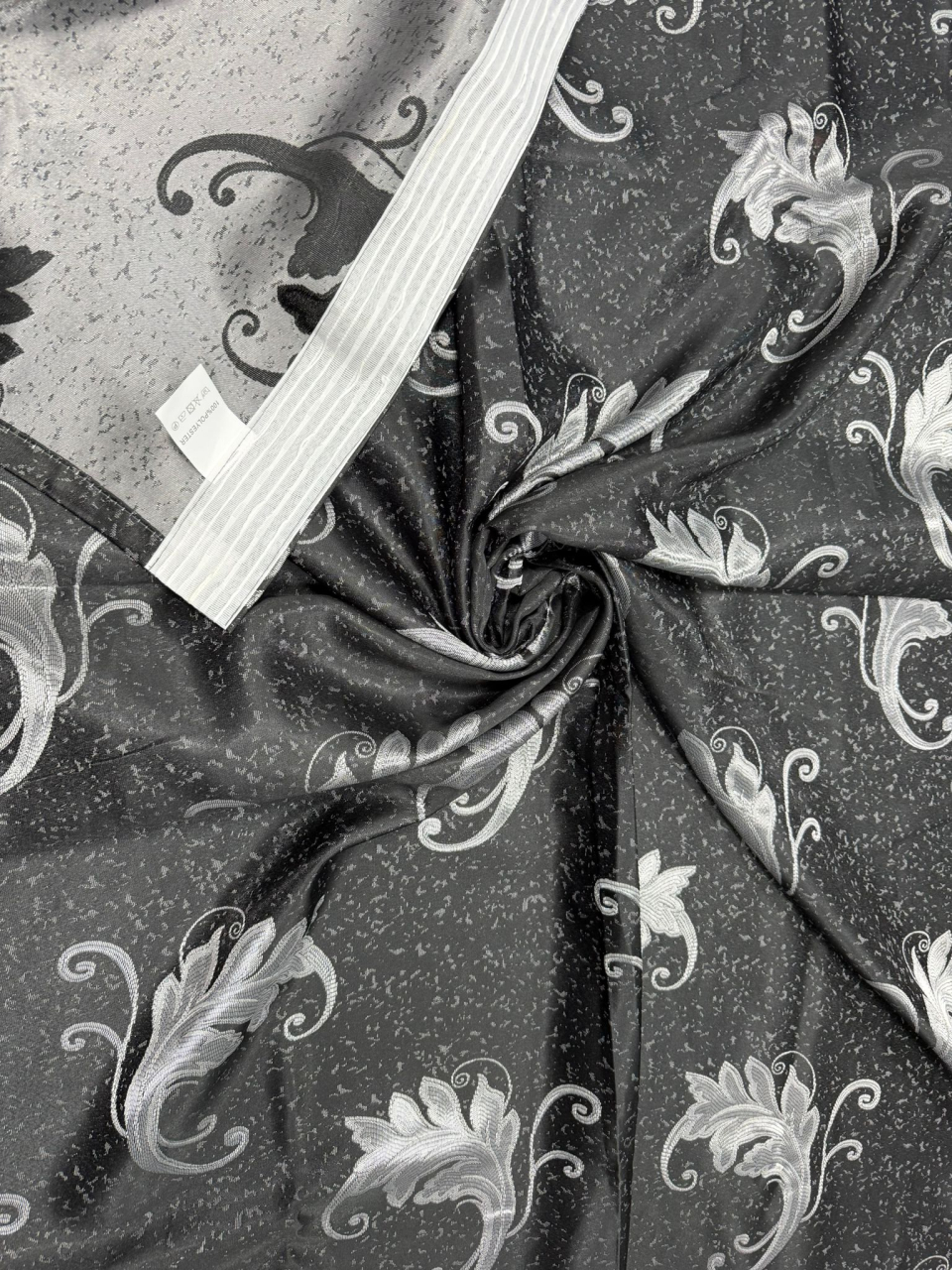 Set Draperii Negru Frunza Gata Cusute cu Tiv si Rejansă, 3M x 2.7 h Model Frunza [2]