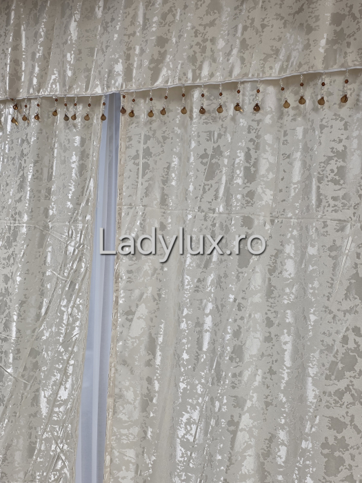 Set Draperii Jacquard cu Ciucuri Decorativi 3M x 2.8H– Eleganță și Strălucire pentru Orice Interior - Bej [1]