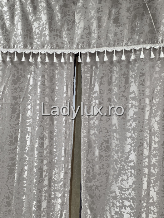 Set Draperii Jacquard cu Ciucuri Decorativi 3M x 2.8H– Eleganță și Strălucire pentru Orice Interior - Gri Argintiu [1]