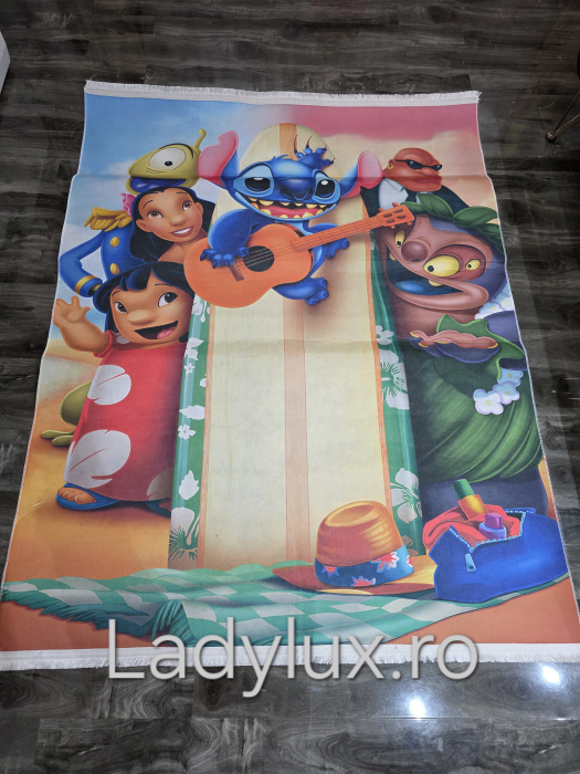 Stitch 02 - Covor Subțire din Poliester cu Antiderapant – 140x180 cm [1]